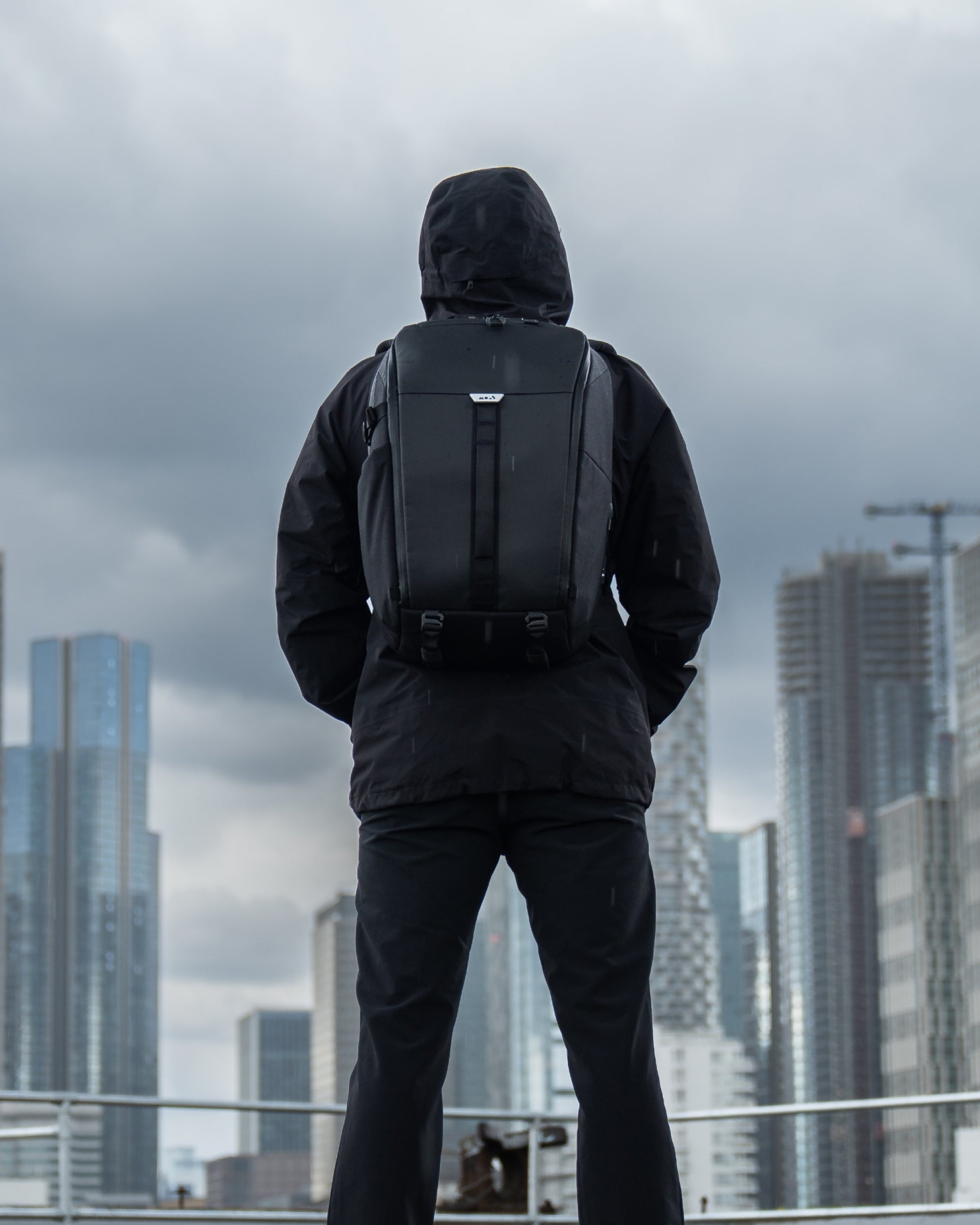 バッグ mokorooon Mous | Durable Extreme Commuter Backpack for Active Lifestyles - MOUS