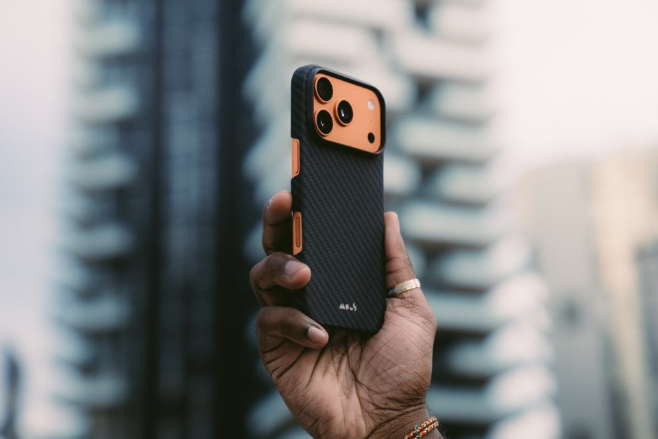 Mous iPhone17proケース カーボン柄 Aramid Fibre Mous | Aramid Fibre Protective Phone Case - Limitless